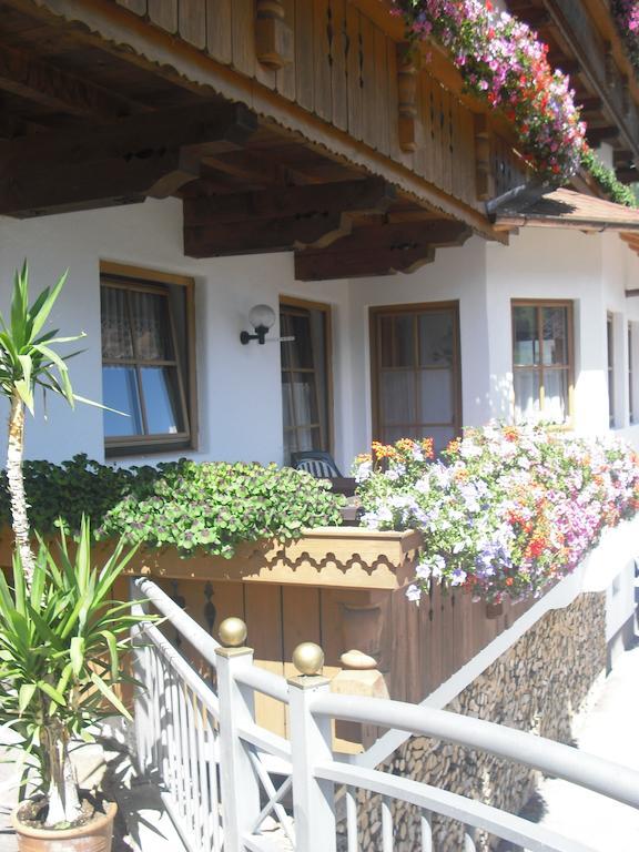 Landhaus Granat Mayrhofen Exterior photo