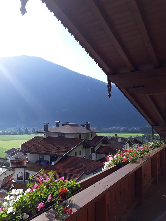 Landhaus Granat Mayrhofen Exterior photo